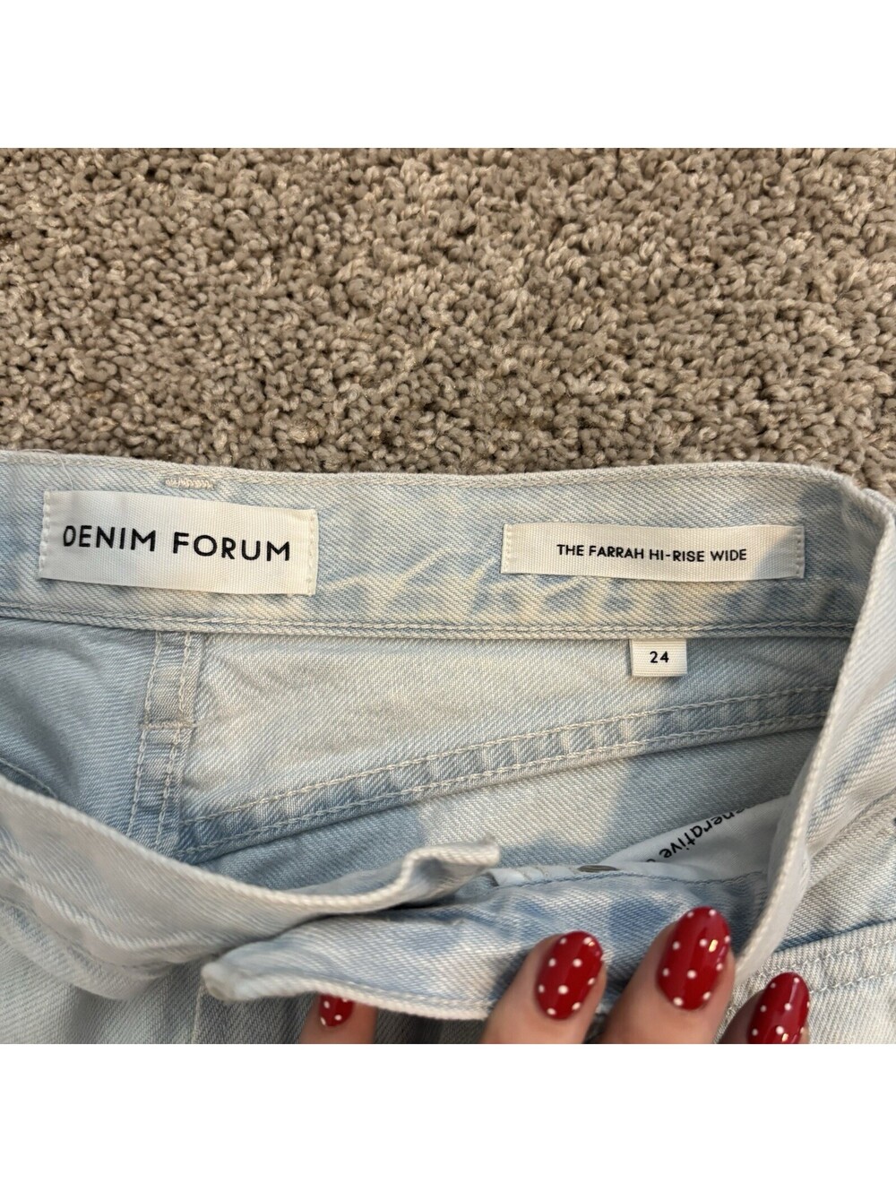 Aritzia Denim Forum The Farrah Hi-Rise Wide Jeans Light Wash Womens Size 24 - Picture 4 of 7